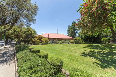 Tanunda\'s Magpie House - Accommodation Sunshine Coast 30