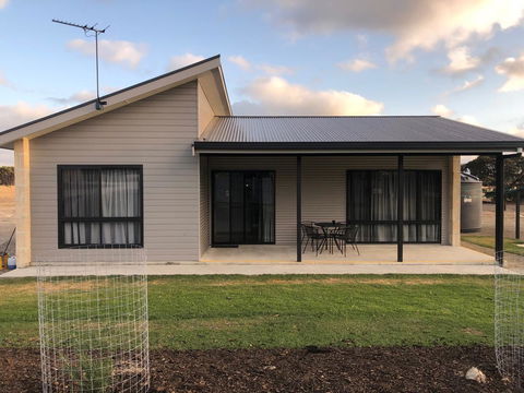 Jalilla Village - Accommodation Sunshine Coast 1