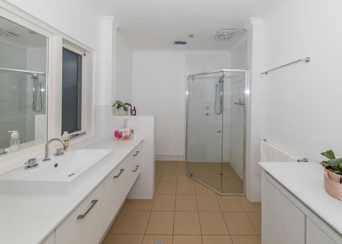 The Tudor House - Accommodation Sunshine Coast 16