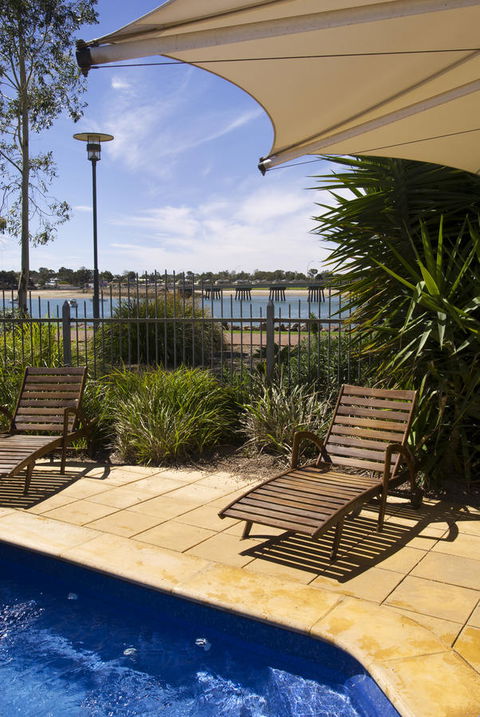 Majestic Oasis Apartments - Accommodation Sunshine Coast 13