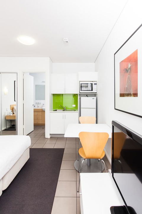 Majestic Oasis Apartments - Accommodation Sunshine Coast 27