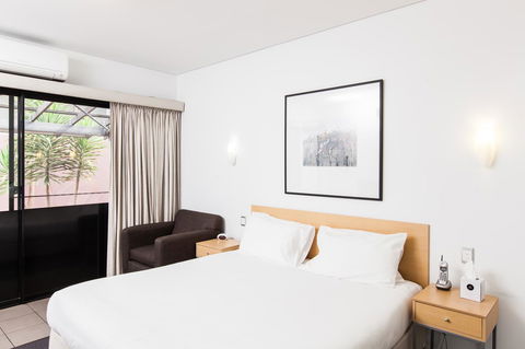 Majestic Oasis Apartments - Accommodation Sunshine Coast 30