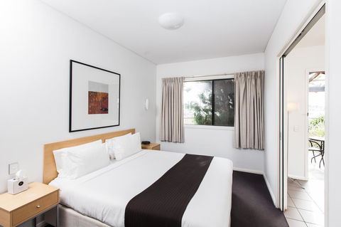 Majestic Oasis Apartments - Accommodation Sunshine Coast 19