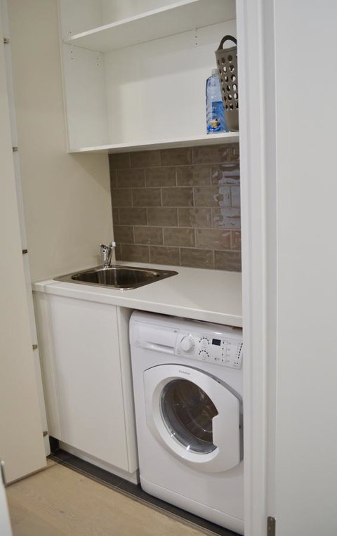 Whitmore SQ - Accommodation Sunshine Coast 12