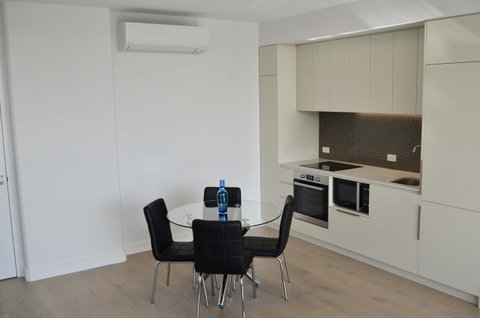 Whitmore SQ - Accommodation Sunshine Coast 6
