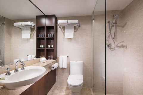 Stamford Plaza Adelaide - Accommodation Sunshine Coast 9