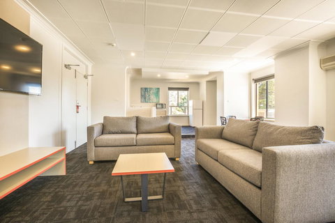 Nightcap At Rose & Crown Hotel - Accommodation Sunshine Coast 12