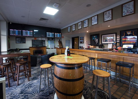 Nightcap At Rose & Crown Hotel - Accommodation Sunshine Coast 7