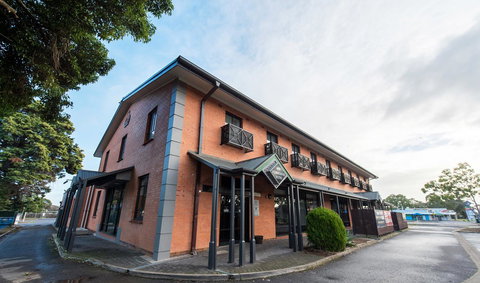 Nightcap At Rose & Crown Hotel - Accommodation Sunshine Coast 4