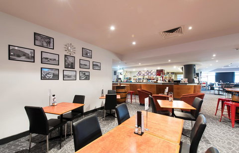 Nightcap At Rose & Crown Hotel - Accommodation Sunshine Coast 29