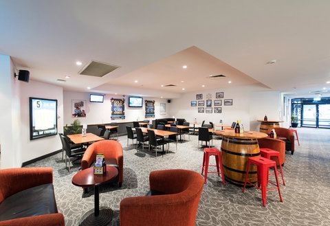 Nightcap At Rose & Crown Hotel - Accommodation Sunshine Coast 34