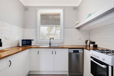 Cute And Cosy - Events, Workers, Getaways - Accommodation Sunshine Coast 9