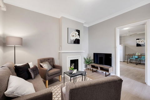 Cute And Cosy - Events, Workers, Getaways - Accommodation Sunshine Coast 8