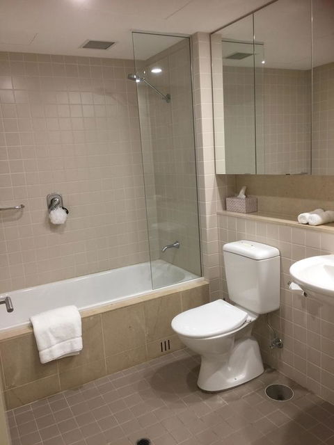 Beachside Luxury Getaway In Glenelg - Accommodation Sunshine Coast 12