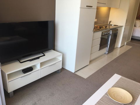 Beachside Luxury Getaway In Glenelg - Accommodation Sunshine Coast 10