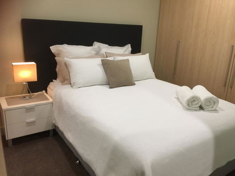 Beachside Luxury Getaway In Glenelg - Accommodation Sunshine Coast 9