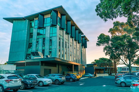 Marion Hotel - Accommodation Sunshine Coast 1
