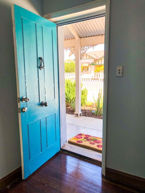 Inglenook Cottage - Accommodation Sunshine Coast 7