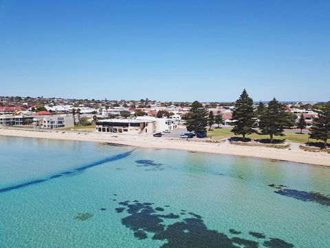 Tasman Beachside Apartment - Accommodation Sunshine Coast 12