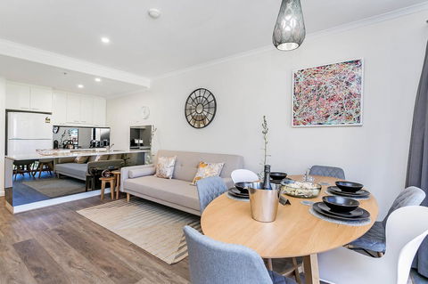 Heart Of Glenelg BnB - Accommodation Sunshine Coast 9