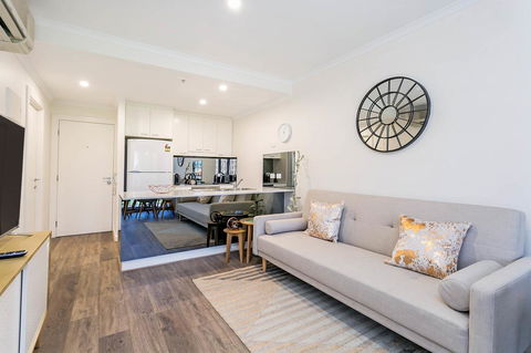 Heart Of Glenelg BnB - Accommodation Sunshine Coast 7