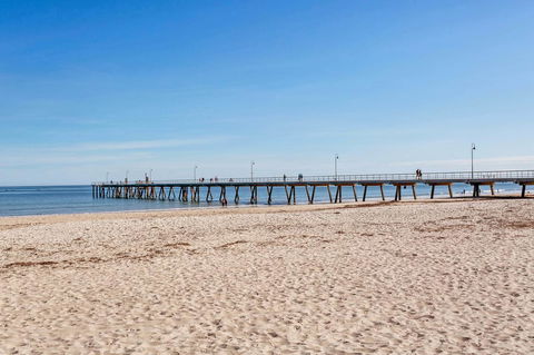Heart Of Glenelg BnB - Accommodation Sunshine Coast 14