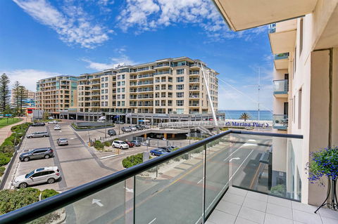 Heart Of Glenelg BnB - Accommodation Sunshine Coast 13
