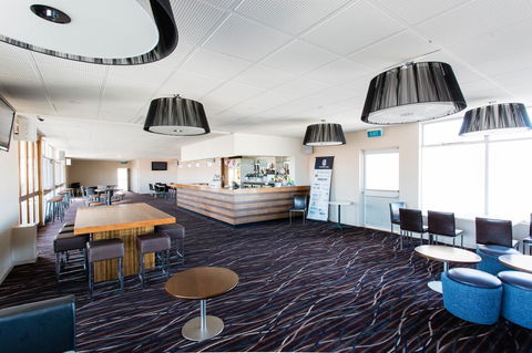 Bay Motel Hotel - Accommodation Sunshine Coast 23
