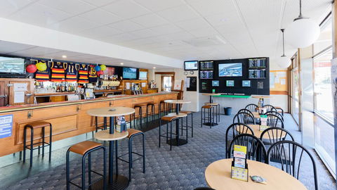Bay Motel Hotel - Accommodation Sunshine Coast 14