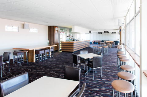 Bay Motel Hotel - Accommodation Sunshine Coast 25