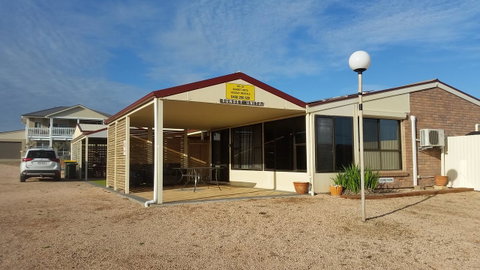 Wallaroo Sunset Home - Accommodation Sunshine Coast 0