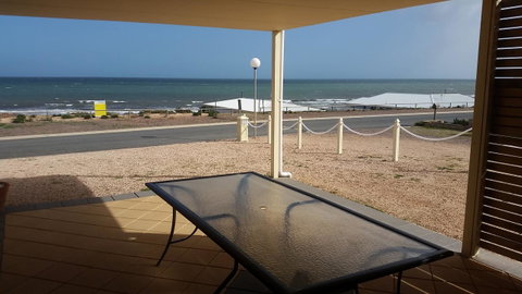 Wallaroo Sunset Home - Accommodation Sunshine Coast 18