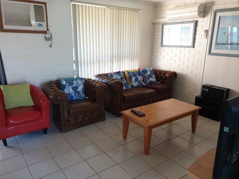 Wallaroo Sunset Home - Accommodation Sunshine Coast 4