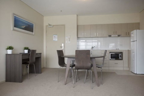 Hume Serviced Apartments - Accommodation Sunshine Coast 22