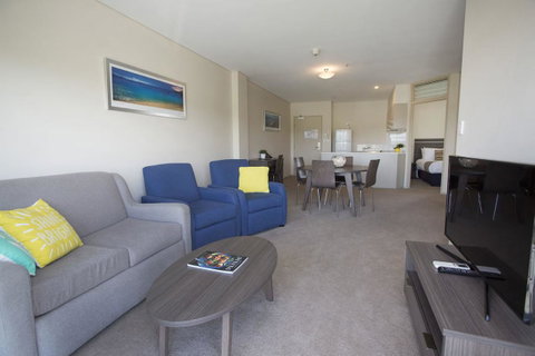 Hume Serviced Apartments - Accommodation Sunshine Coast 18