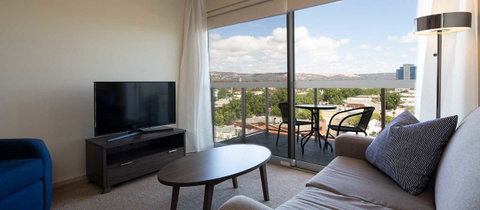 Hume Serviced Apartments - Accommodation Sunshine Coast 5