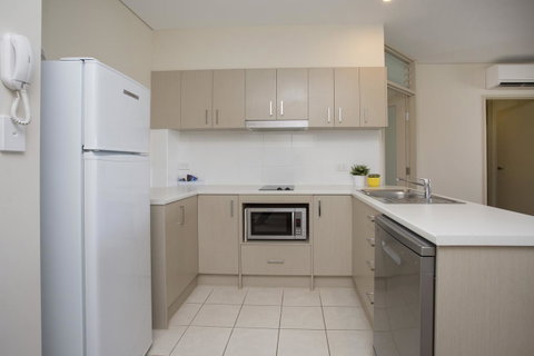Hume Serviced Apartments - Accommodation Sunshine Coast 9