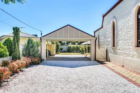 \'THE CHURCH\' Guest Home, Gawler Barossa Region - Accommodation Sunshine Coast 11