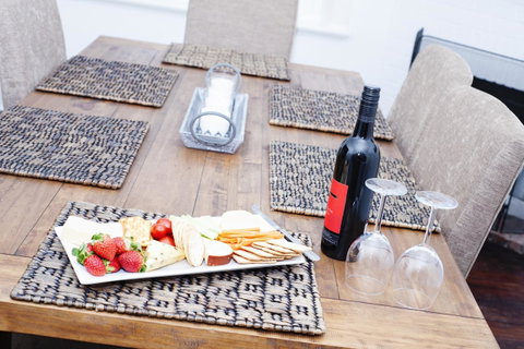 Two Cow Cottage Bed & Breakfast - Accommodation Sunshine Coast 8