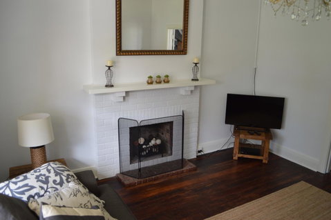 Two Cow Cottage Bed & Breakfast - Accommodation Sunshine Coast 11