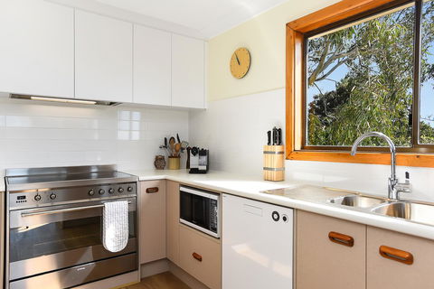 Port Of Call - Port Willunga - C21 SouthCoast Holidays - Accommodation Sunshine Coast 7