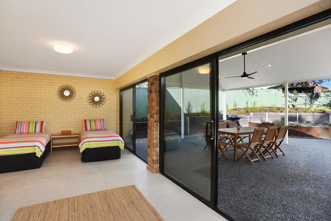 Port Of Call - Port Willunga - C21 SouthCoast Holidays - Accommodation Sunshine Coast 22