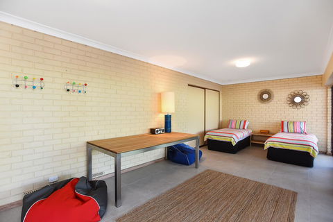 Port Of Call - Port Willunga - C21 SouthCoast Holidays - Accommodation Sunshine Coast 21