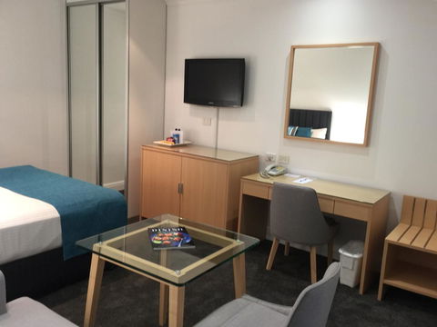 Ensenada Motor Inn And Suites - Accommodation Sunshine Coast 17