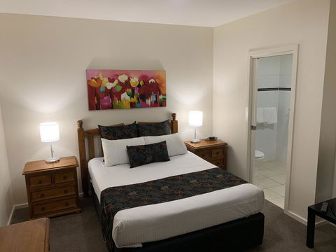Ensenada Motor Inn And Suites - Accommodation Sunshine Coast 22