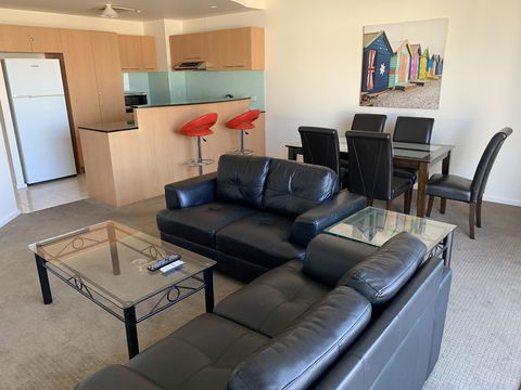 Ensenada Motor Inn And Suites - Accommodation Sunshine Coast 21