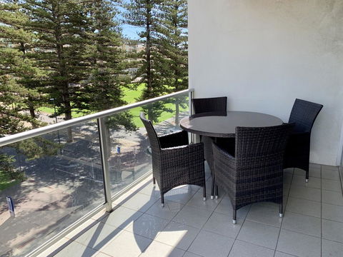 Ensenada Motor Inn And Suites - Accommodation Sunshine Coast 43