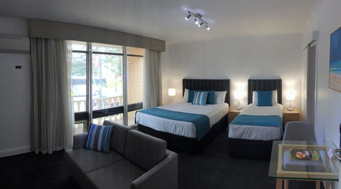 Ensenada Motor Inn And Suites - Accommodation Sunshine Coast 9