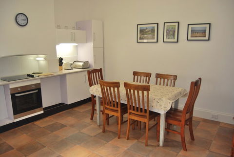 Jacaranda Cottage - Accommodation Sunshine Coast 9