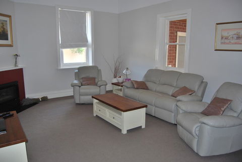 Jacaranda Cottage - Accommodation Sunshine Coast 6